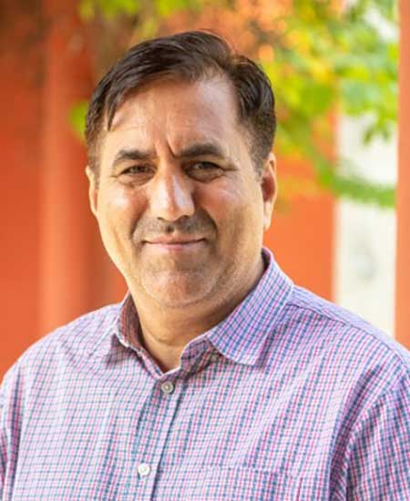 Dr. Manzoor Dar